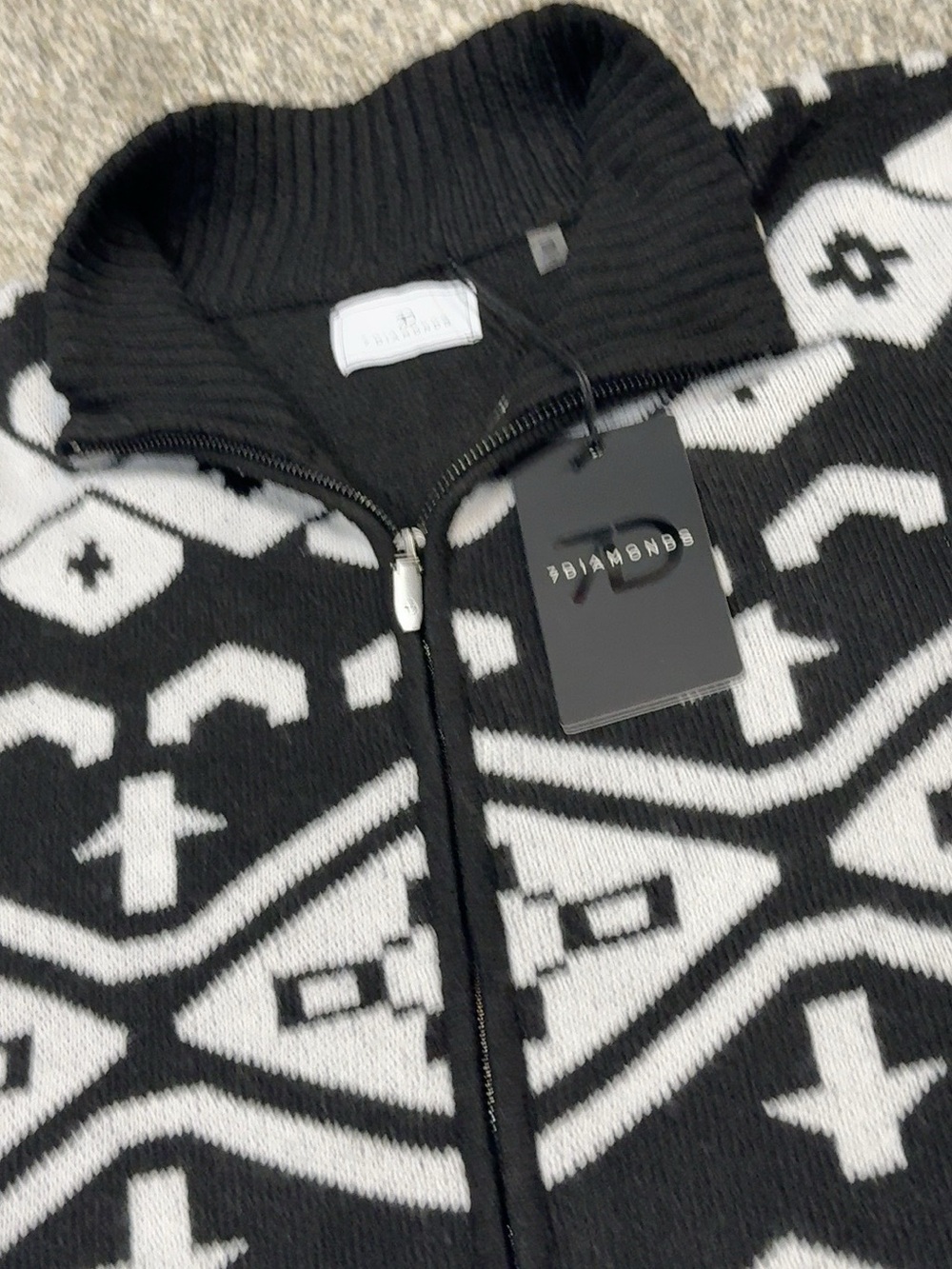 7 Diamonds Telluride Full Zip Sweater XL Black White NWT $140 retail